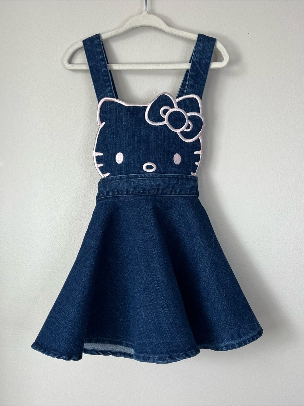 Sanrio Girls 3T Hello Kitty Dark Denim Jumper Dress Pink Embroidered Bib CUTE